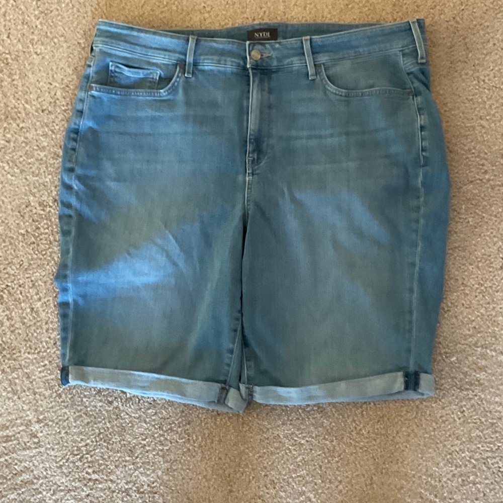 NYDJ Light Blue Jean Shorts New Without Tags